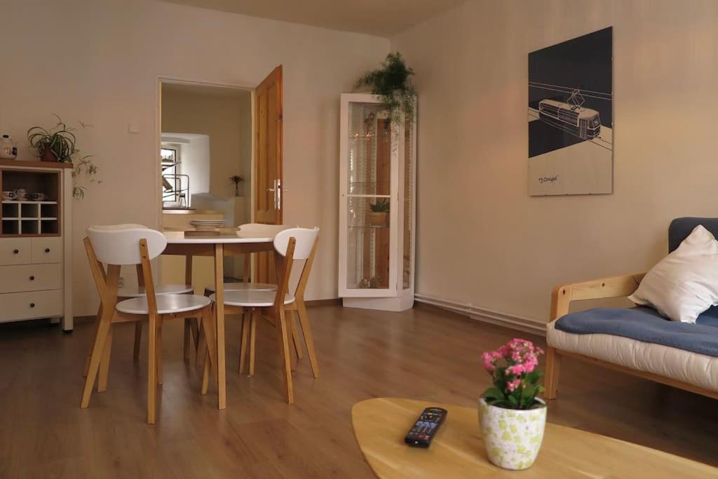 Hradcany Apartment With Green Energy Praga Esterno foto